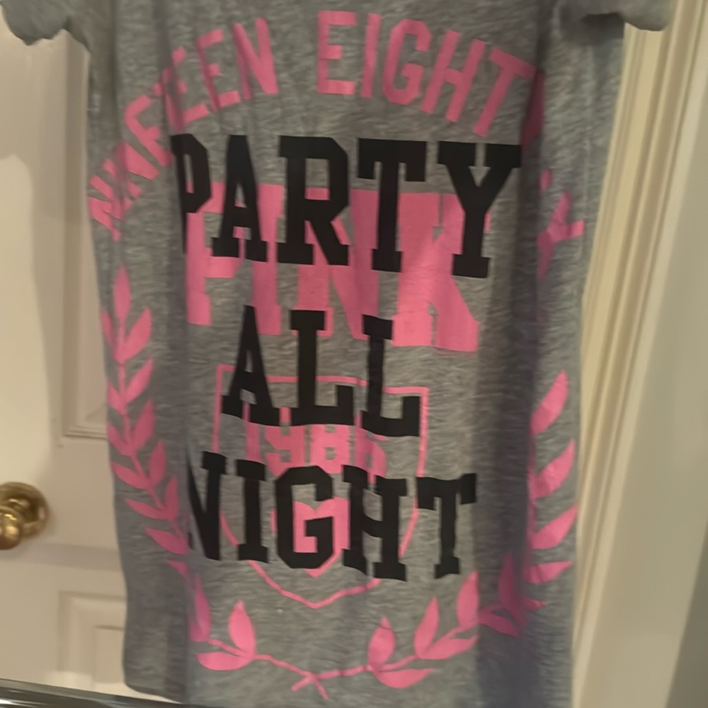 Party all night 1986 Victoria’s Secret vintage sleep shirt. Grey size small